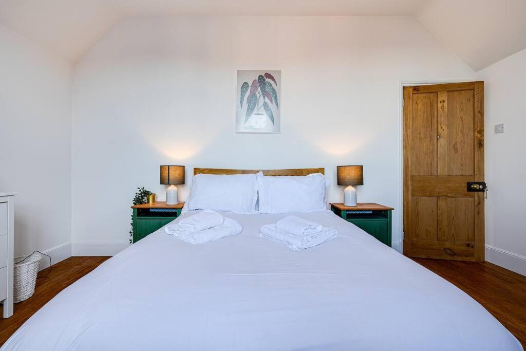 Luxury 2 Bed Apartment In The Heart Of Τσέστερ Εξωτερικό φωτογραφία